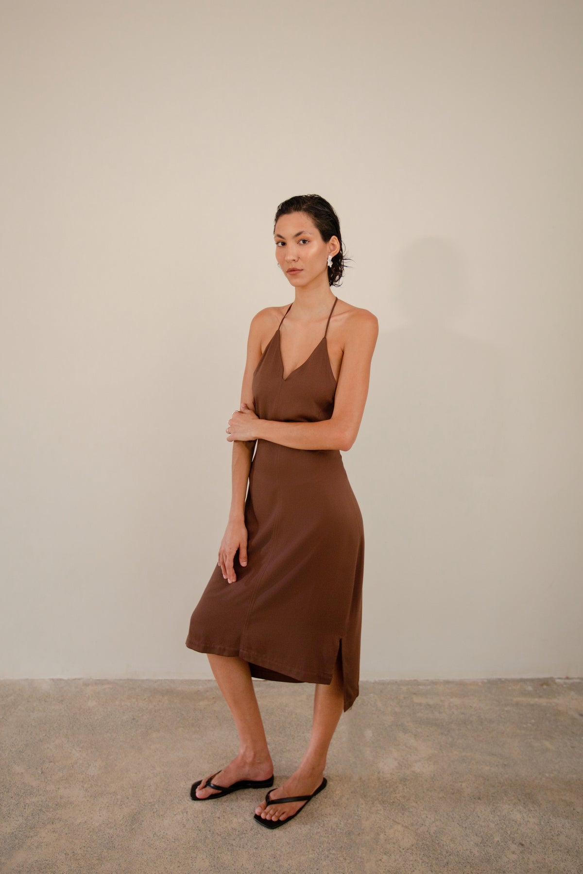 vestido let marrom